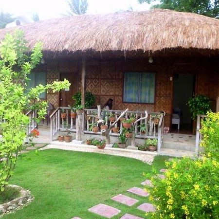 Oslob Garden Stay Beach Resort Bagian luar foto