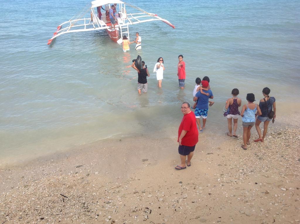 Oslob Garden Stay Beach Resort Bagian luar foto