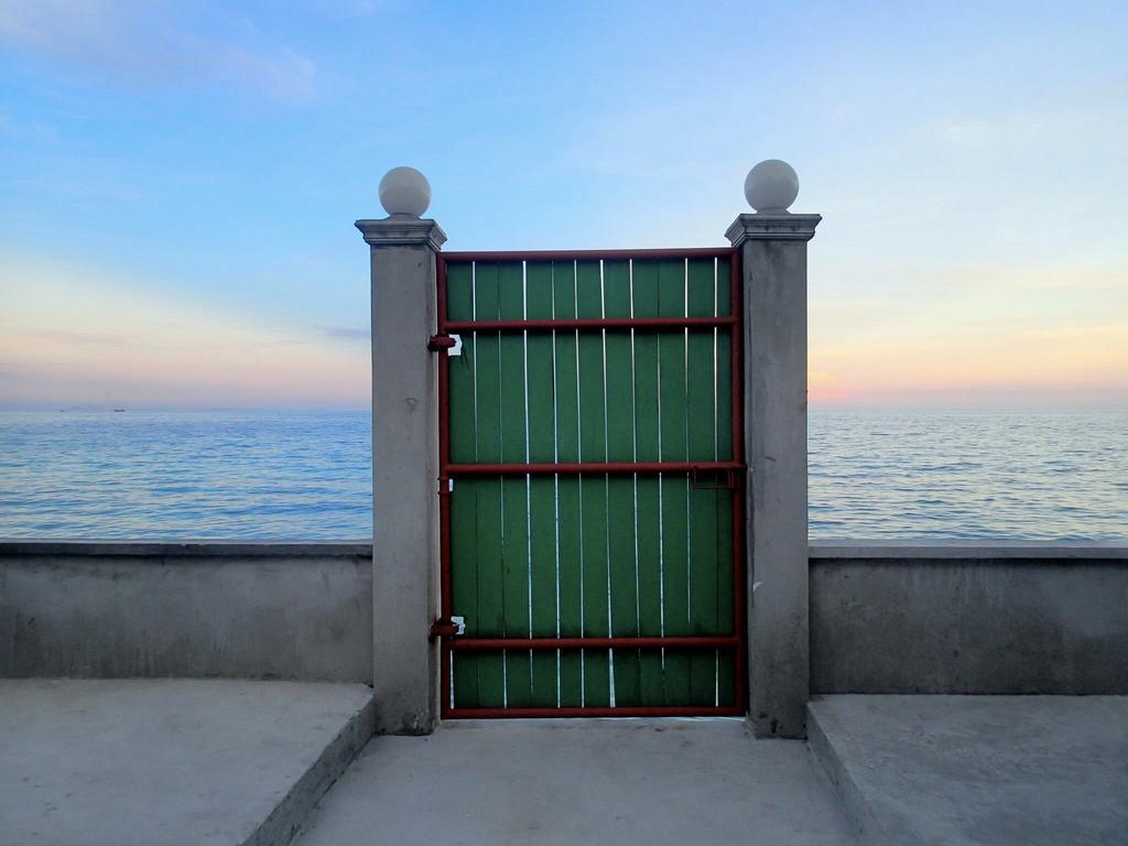Oslob Garden Stay Beach Resort Bagian luar foto